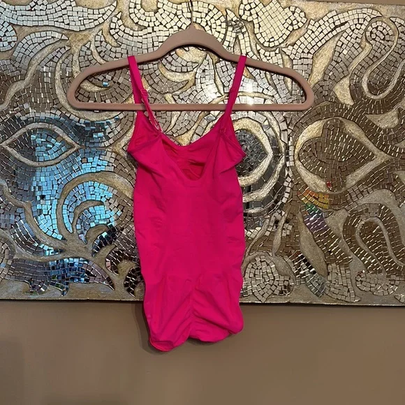 SOLD !!! SKIMS NWOT SIZE S/M SCULPT SHAPEWEAR - Picture 6 of 6